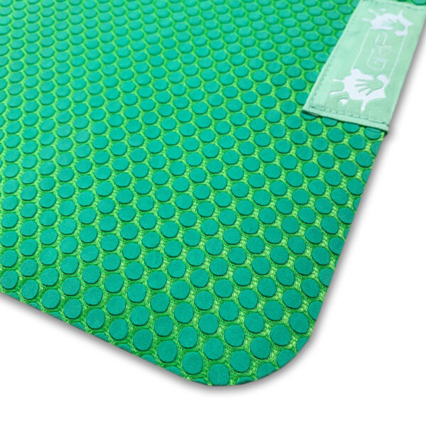 GRIP TOP FOLDABLE TRAVEL MAT - เสื่อโยคะยางพาราผสมแฟบริค หนึบทั้งตอนมือแห้งและมีเหงื่อ - Image 2